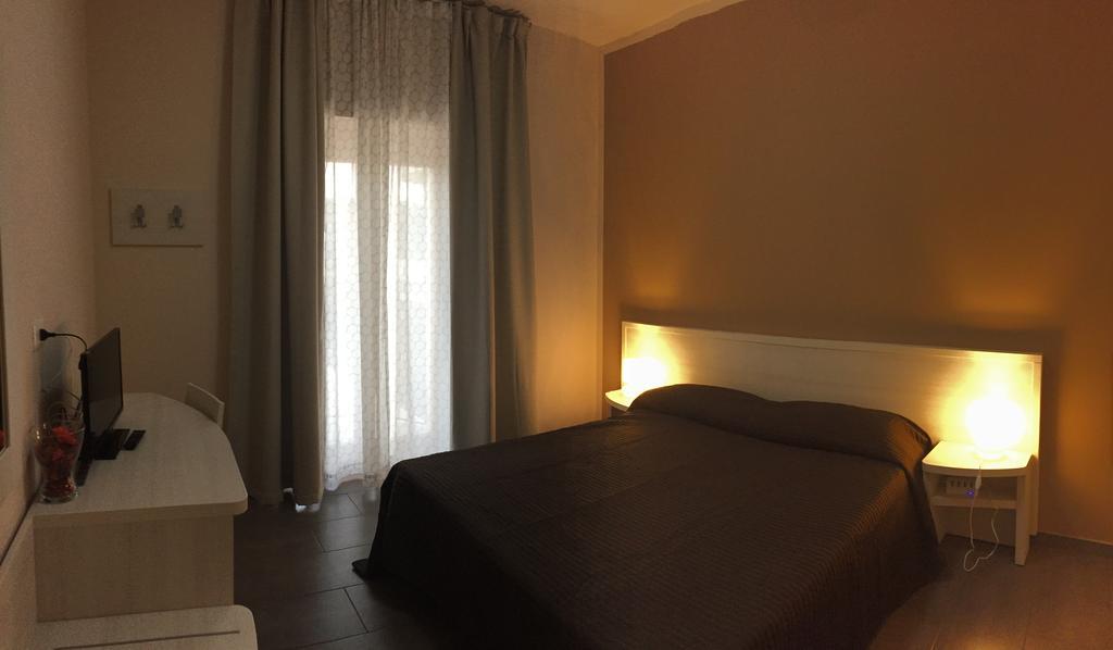 Ibasilischi Hotell Irsina Eksteriør bilde